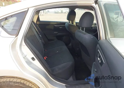 2015 Nissan Altima 2.5/2.5 S/2.5 Sl/2.5 Sv из США, поврежденный, VIN 1N4AL3AP8FN326364